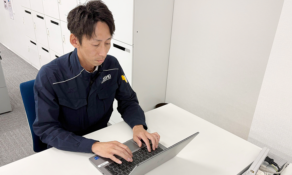 フィールドエンジニアインタビュー写真02